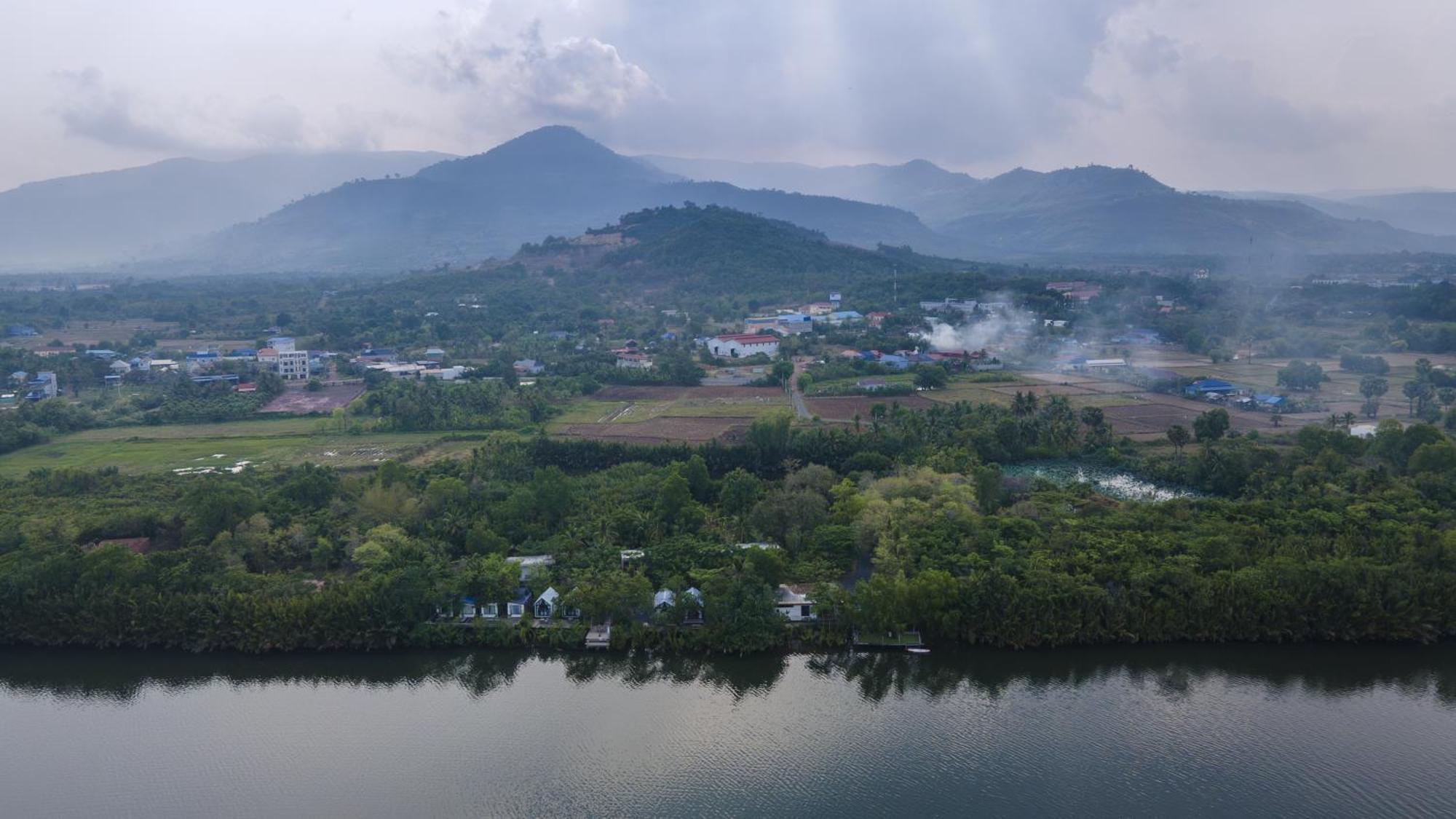 Kampot Riverfront Boutique Екстер'єр фото