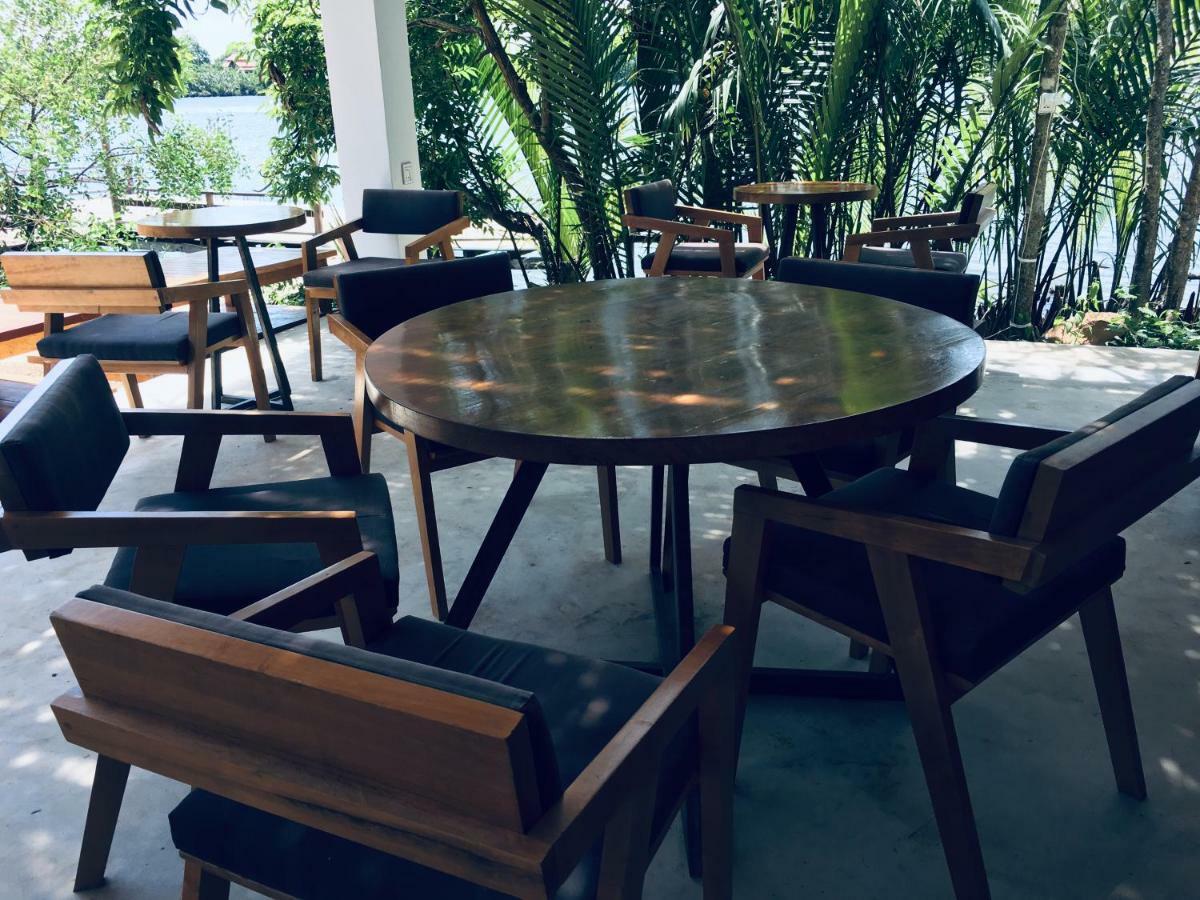 Kampot Riverfront Boutique Екстер'єр фото